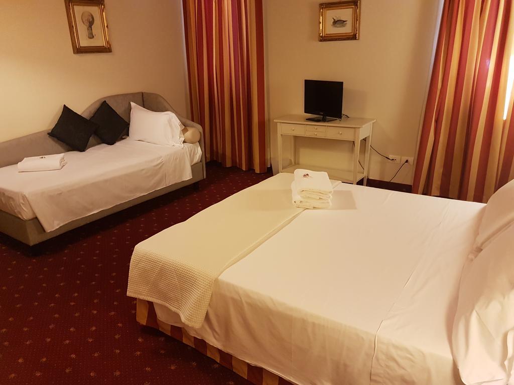 Mi Casa Es Tambien Tu Casa Vips Otel Verona Dış mekan fotoğraf